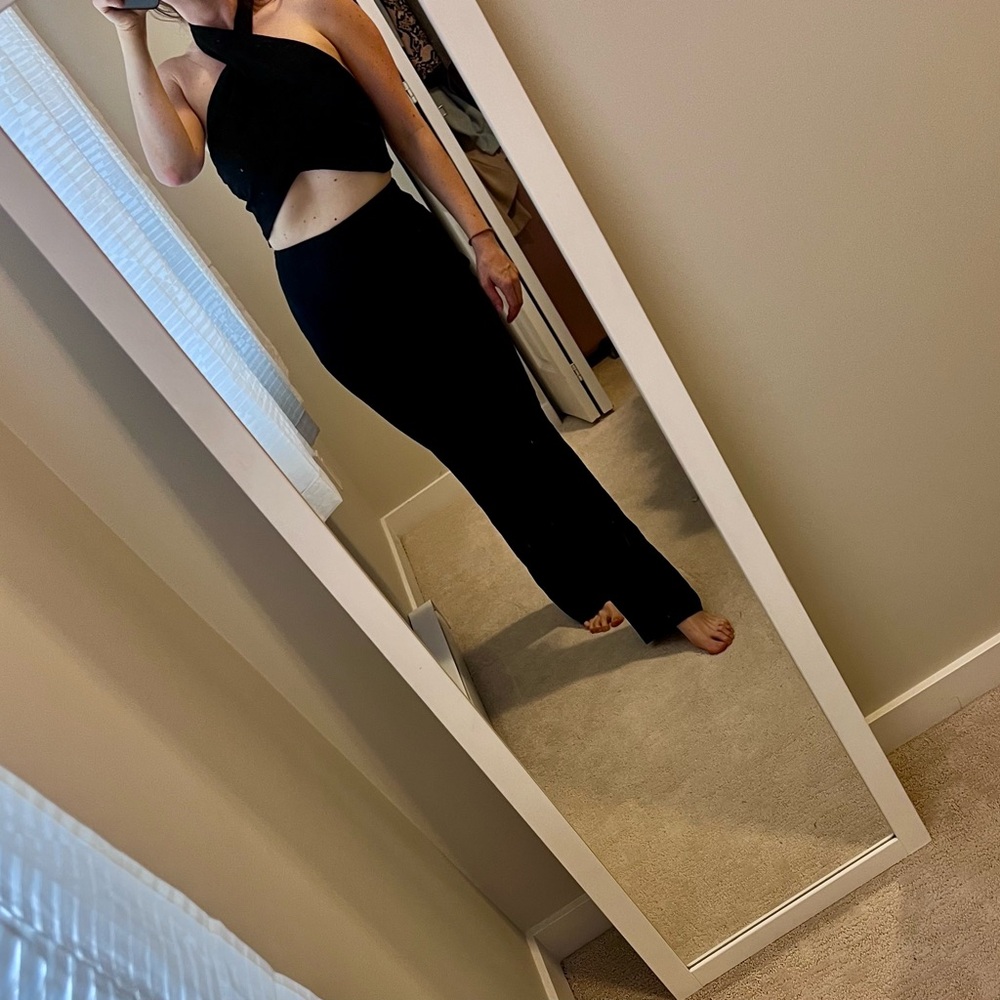 Halter crop top